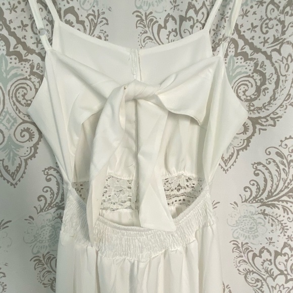 White Boho Lace Maxi Dress - Picture 11 of 11